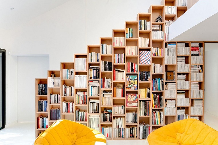 libreria design gradini sembra porta piano superiore