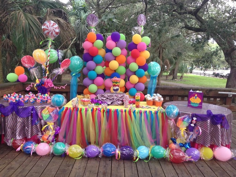 addobbi compleanno fai da te tavola decorata palloncini