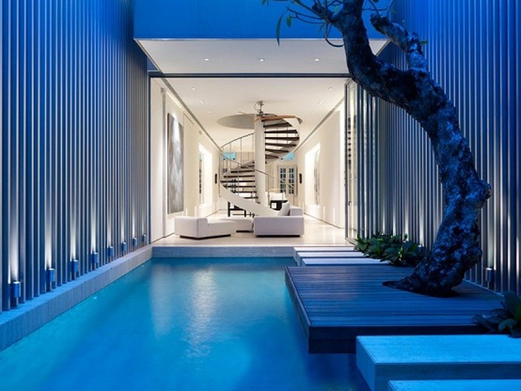 piscina interna dimensioni piccole design moderno