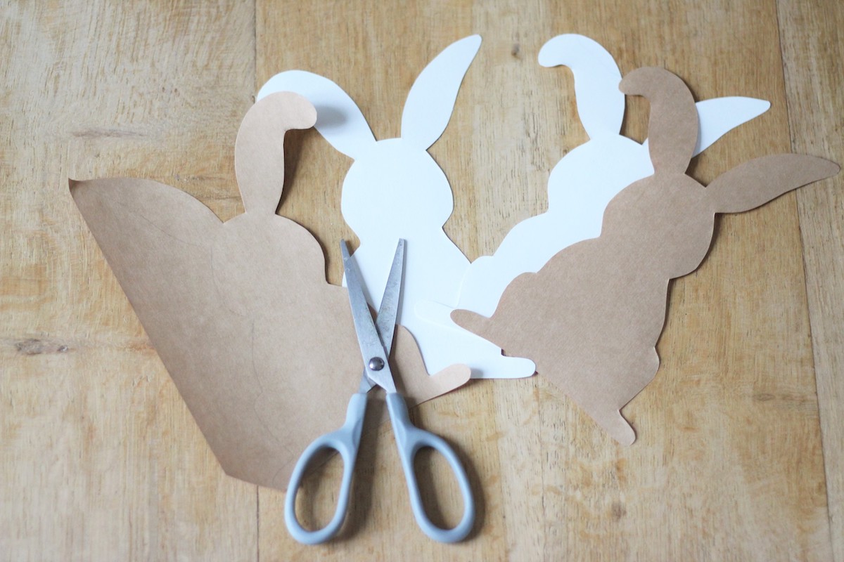 sagome di carta di coniglietti pasquali
