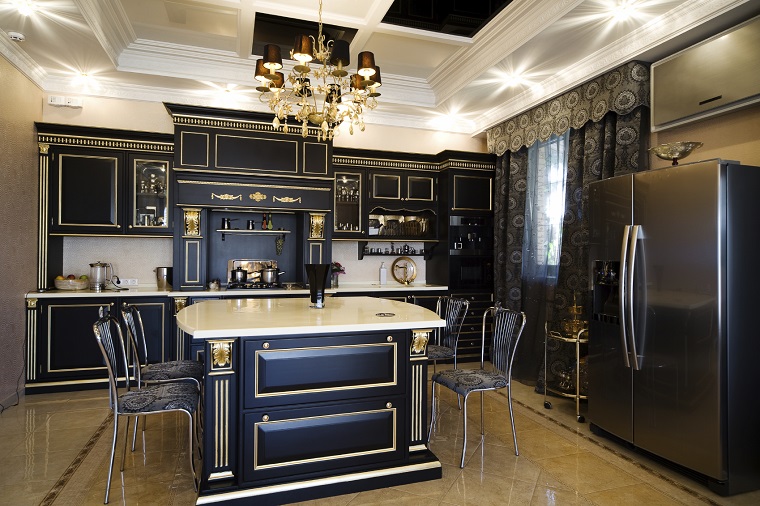 arredamento cucina lussuoso mobili neri inserti oro
