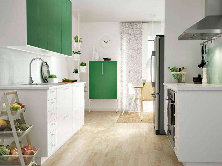 cucina stile moderno dettagli verdi