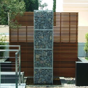 Gabbioni metallici utilizzati come recinzione – tante idee con le pietre