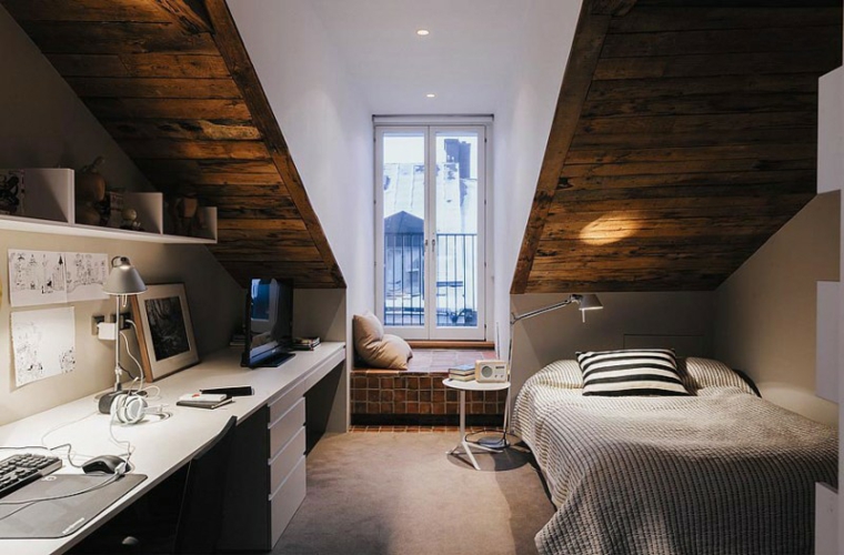 illuminazione tetto legno camera letto