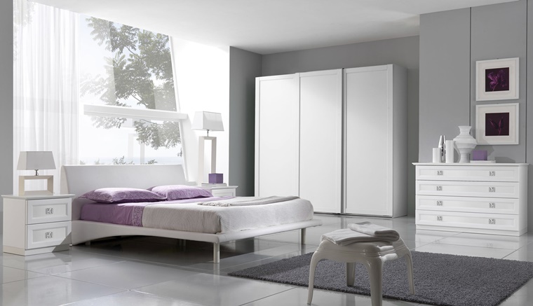 Camera da letto grigia 42 idee favolose archzine.it Colore pareti camera da letto mobili bianchi