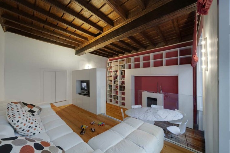 Illuminazione tetto in legno idee innovative e di stile Tetto a vista