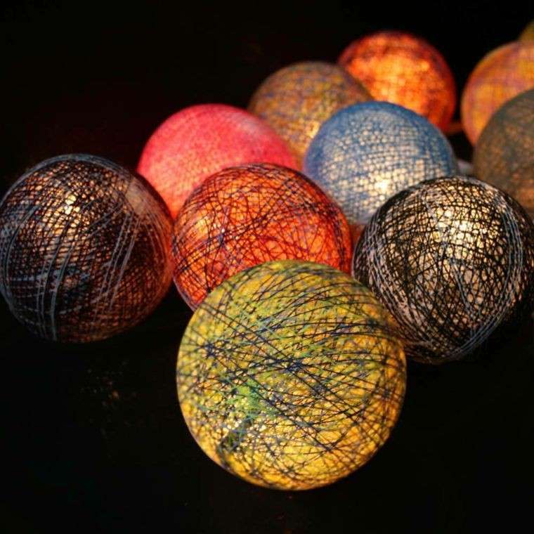 tipi di lampade economiche sfere colorate luminose