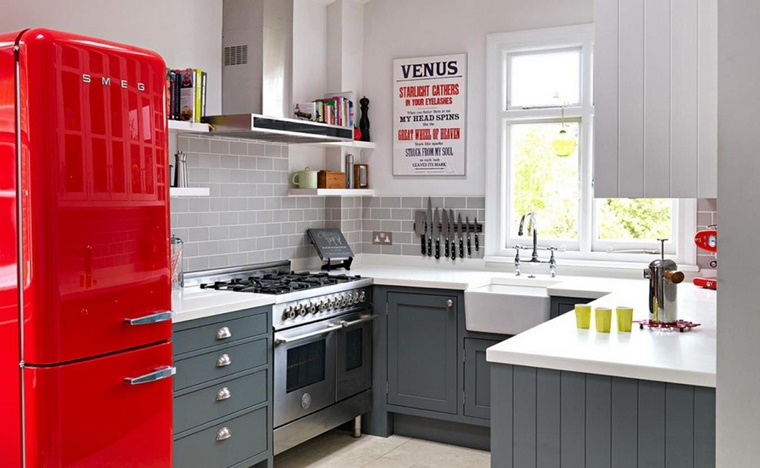 Cucine con frigo esterno e tanto altro per una cucina moderna ... Cucina vintage moderna