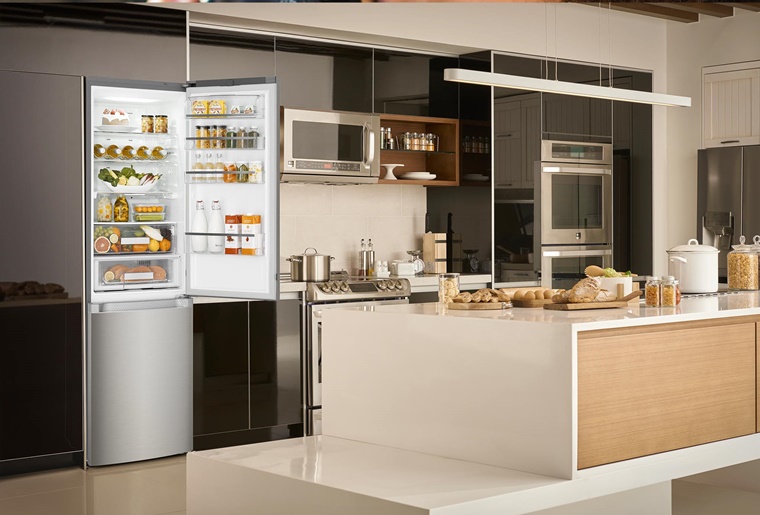 arredamento moderno cucina frigo esterno