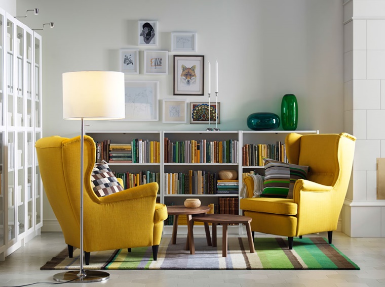 arredamento soggiorno stile moderno poltrone colore giallo