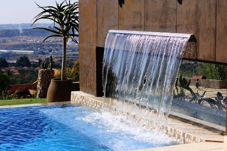 giochi d'acqua grande fontana cascata piscina