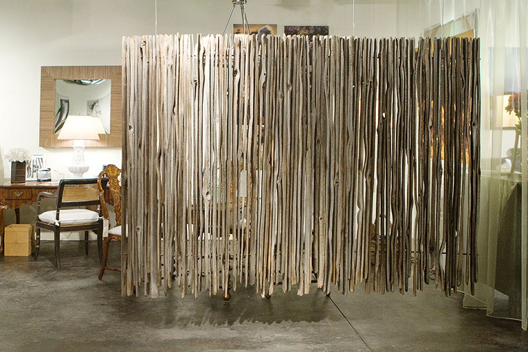 Parete divisoria per un soggiorno alla moda e di design archzine.it Parete divisoria design