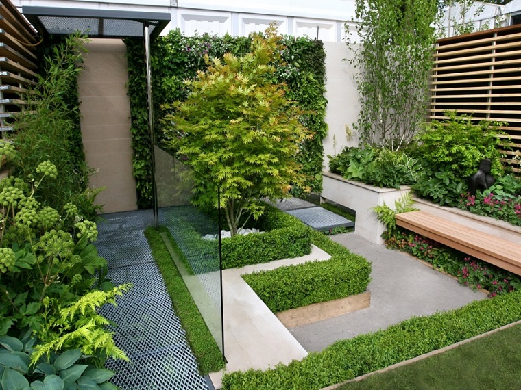 Piccoli giardini: come decorare unarea esterna di dimensioni ... Arredare giardini piccoli