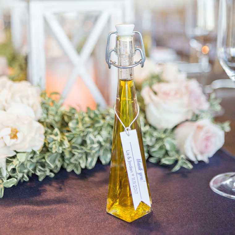 bottiglia di vetro con olio evo etichetta personalizzata regalino matrimonio originale