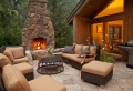 Camini, idee per creare un’atmosfera outdoor accogliente intorno al fuoco