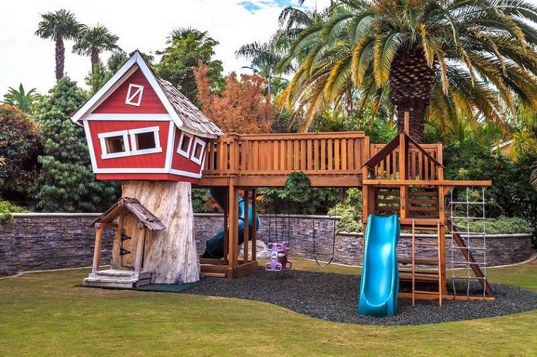 Giochi da giardino: ecco come progettare casette, scivoli e ... Giochi esterno bambini legno