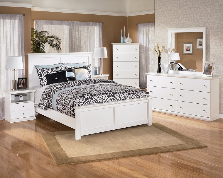 mobili camera da letto bianchi pavimento legno