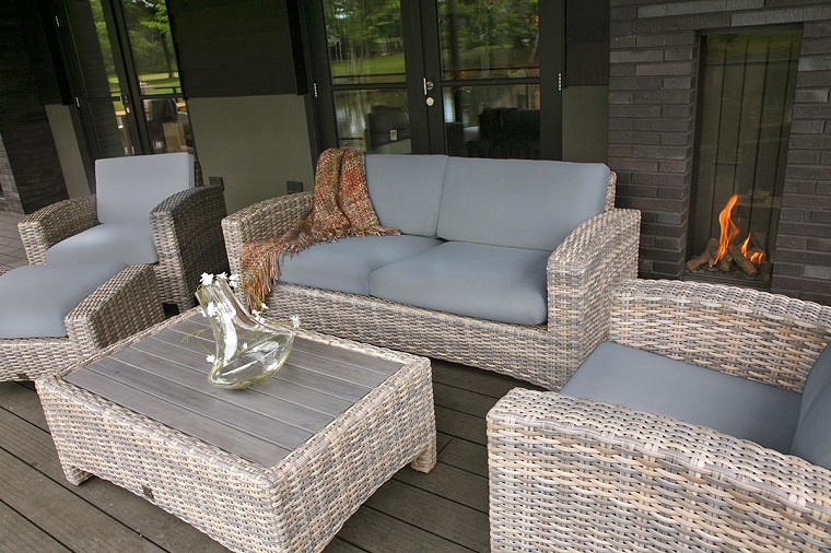 outdoor poltrone divano vimini sbiancato camino