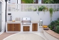 Come allestire un giardino dal design moderno con tante decorazioni