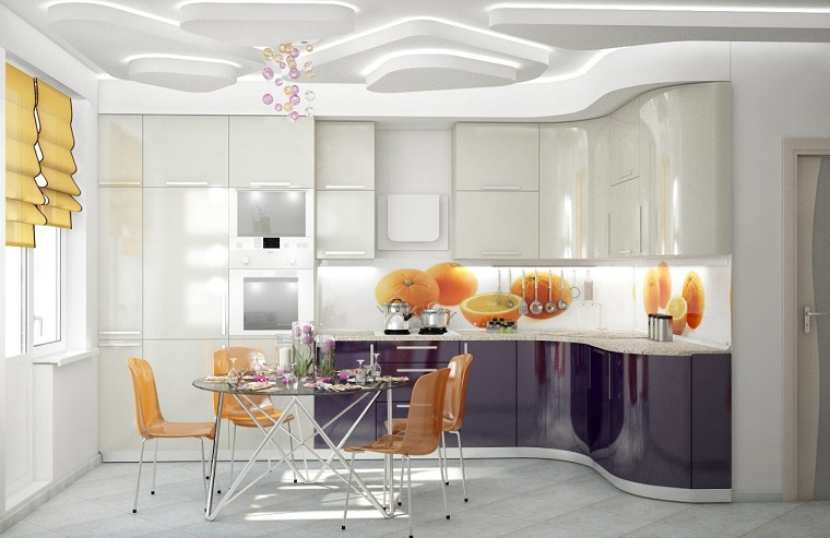 cucina bianca lucida paraschizzi originale inserti colore viola