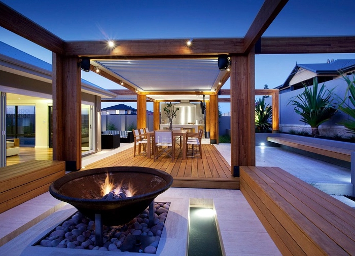 Come allestire un giardino dal design moderno con tante decorazioni