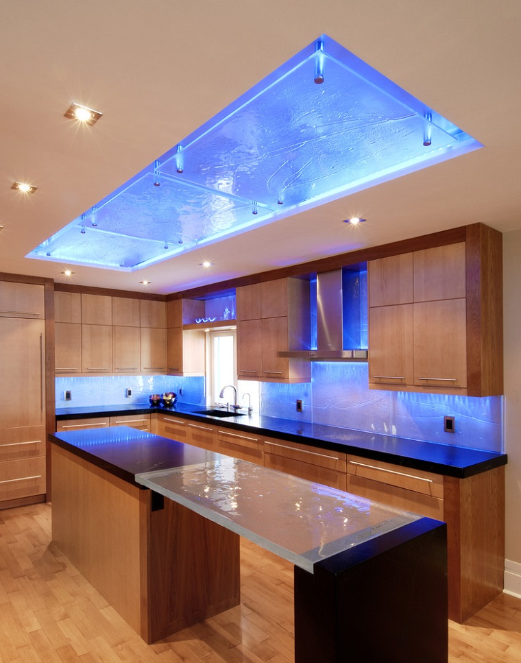 idee casa moderna cucina inserti vetro