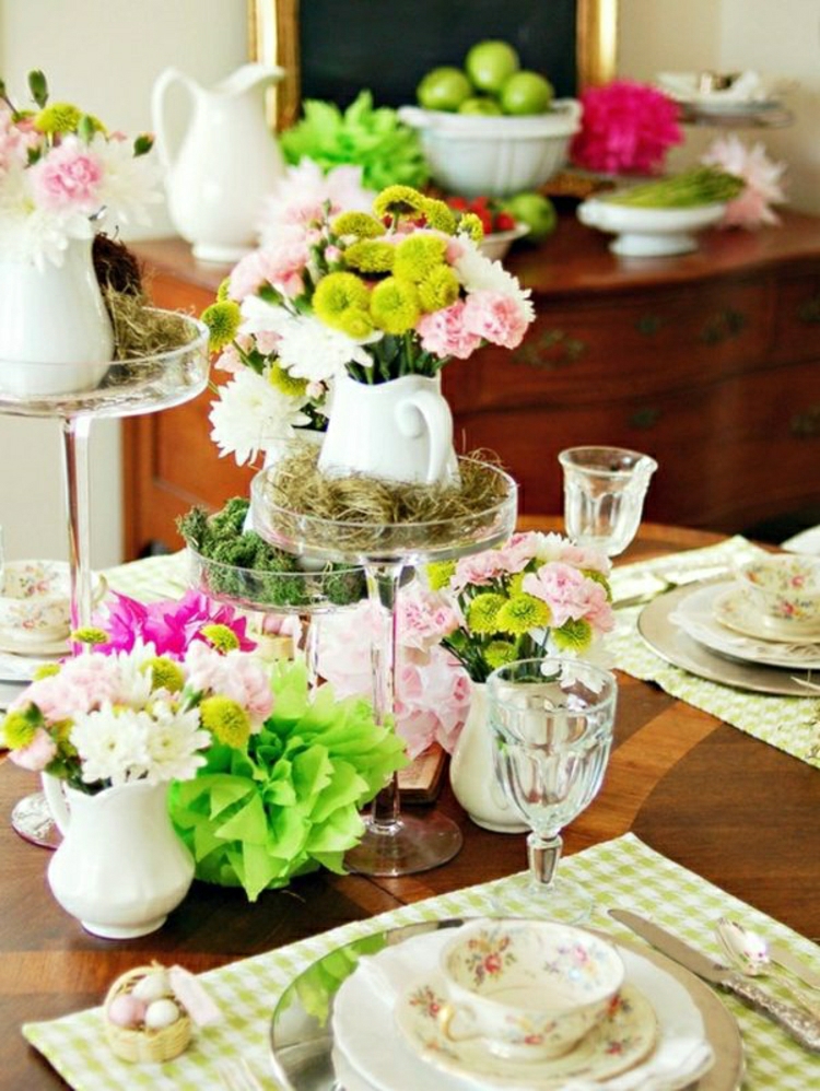 primavera suggerimento originale colorato fresco decorazione tavolo