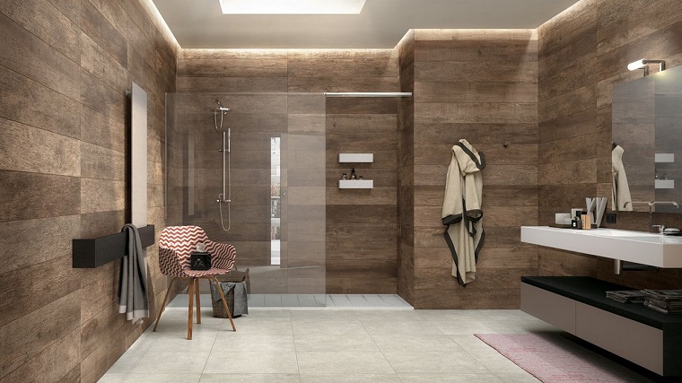 Piastrelle bagno: le soluzioni più innovative per rivestire le ... Rivestimento bagno effetto legno