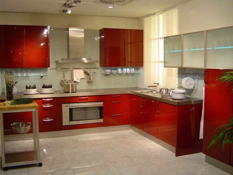 colore rosso decorazione cucina design moderno