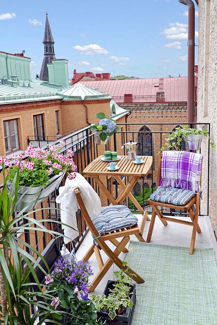 5 Tavolini Salvaspazio Perfetti Per i Balconi in Città