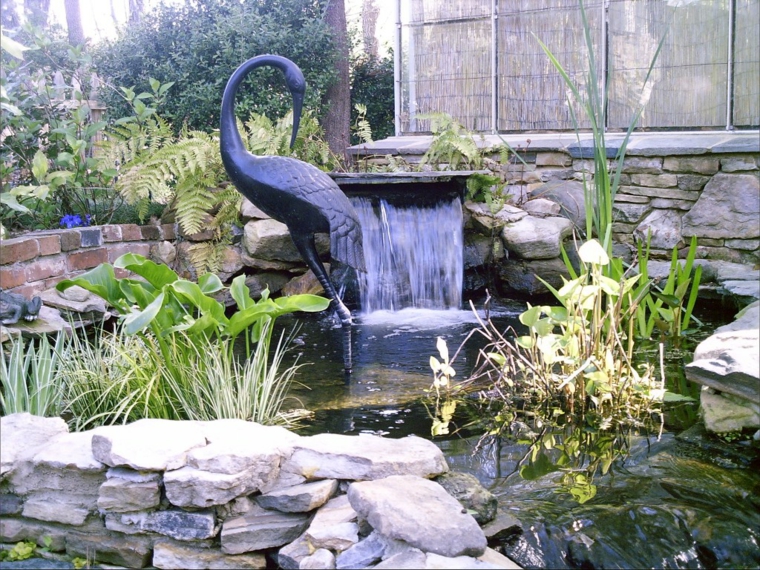 fontana-da-giardino-decorativa-molto-originale