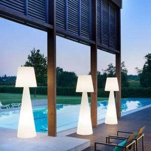 Illuminazione da giardino: idee per migliorare l’aspetto dell’outdoor