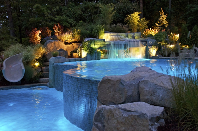 illuminazione-giardino-piscina-luci