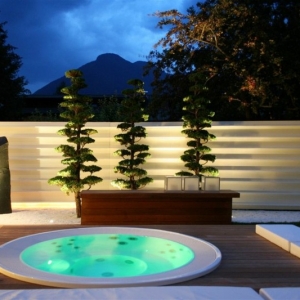 Jacuzzi da esterno:  22 idee mozzafiato per tutta la famiglia!