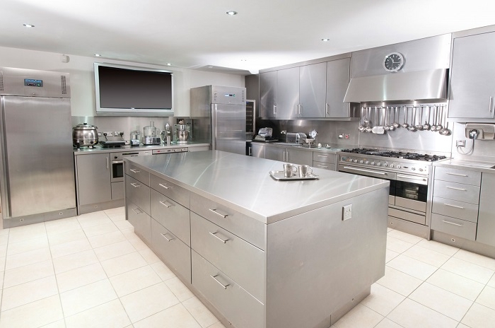 Cucine acciaio inox: look professionale e design ultra moderno