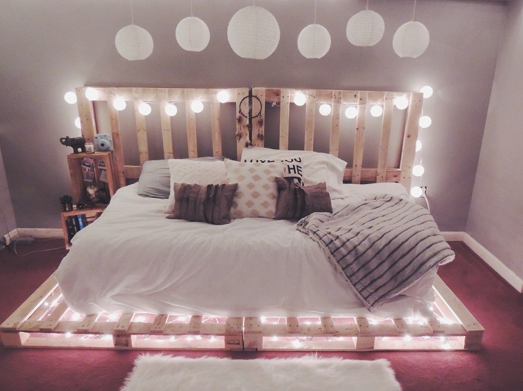 Letto con bancali: ecco come dare forma a creazioni sorprendenti ... Letto coi bancali