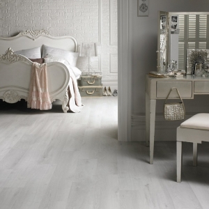 Parquet bianco: la naturalezza della materia per ambienti carichi di luce