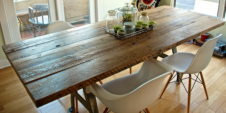 tavolo-legno-grezzo-sala-pranzo