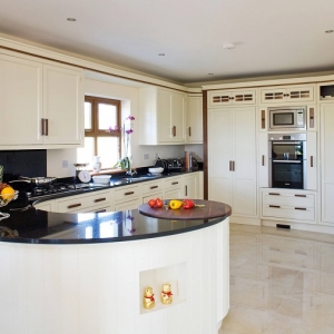 Penisola cucina, una valida alleata: utile ed anche di tendenza!