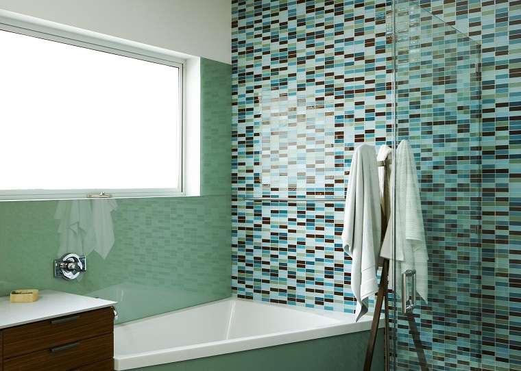 piastrelle bagno moderno-mosaico-verde-nero