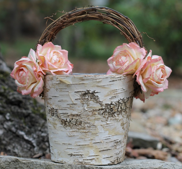 decorazioni-shabby-chic-giardino-vaso-rose