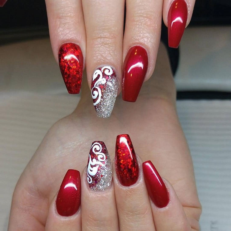 nail-art-gel-rosso-argento
