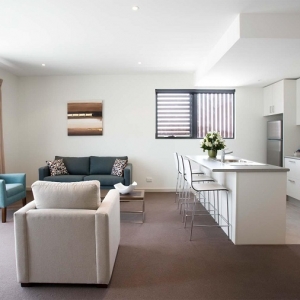 Soggiorno con angolo cottura: a vista è bello e anche funzionale!