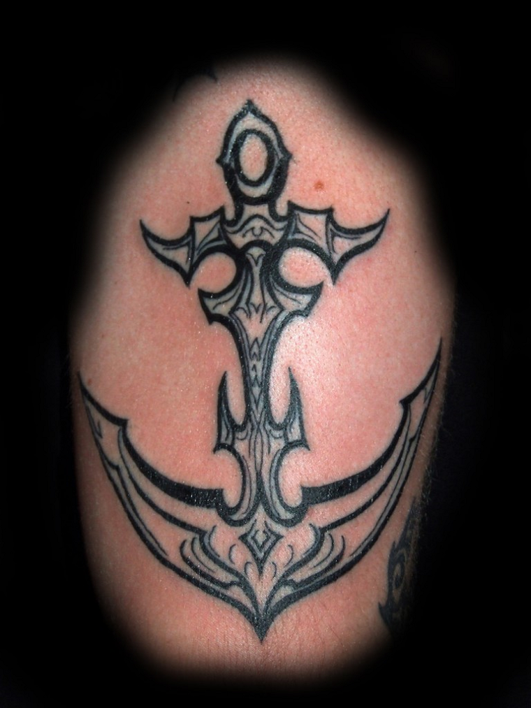 tatuaggi-ancora-esterno-braccio