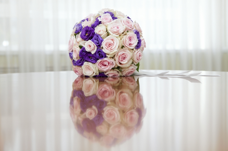 accessori-matrimonio-bouquet-rotondo-rose-rosa-viola-alternate