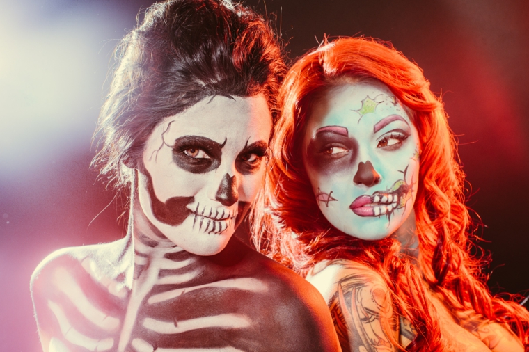 trucco-halloween-donne-scheletro-zombie-face-painting-fai-da-te