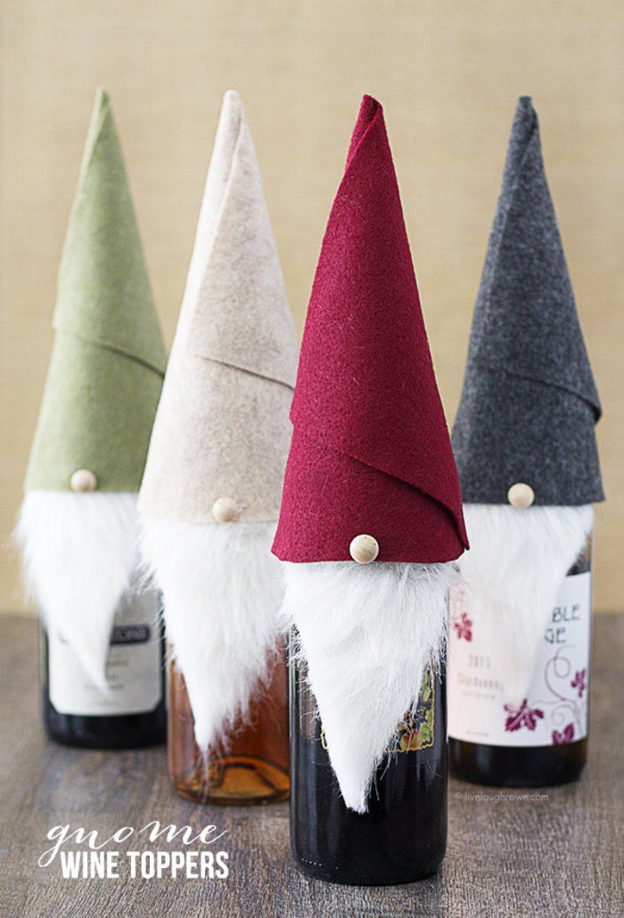 bottiglie-decorate-gnomi-vino-decorazioni-natalizie-feltro-colorato-barba-bianca-idea-regalo