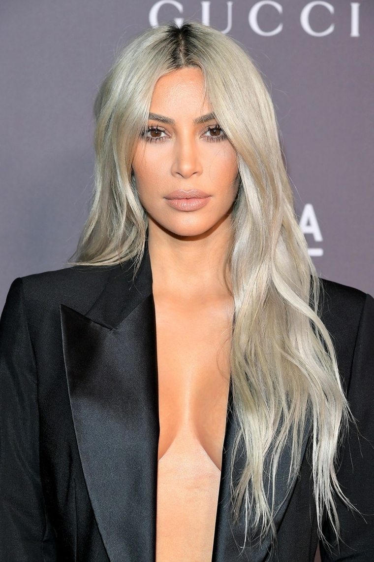 Cambiare colore capelli e un'idea elegante da Kim Kardashian 