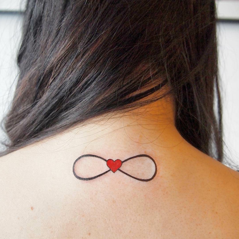 una proposta per realizzare dei tatuaggi a cuore nel simbolo dell'infinito