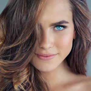 Capelli castano chiaro – tutte le sfumature color nocciola più trendy